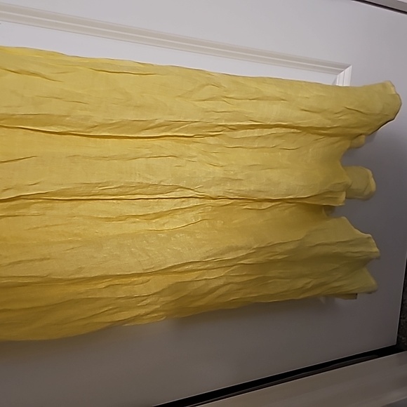 Row A Beautiful Soft Yellow Lightweight Jumpsuit/ Pantsuit/ NWT* Size Small - Picture 14 of 15